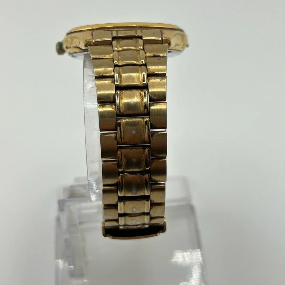 Vintage Seiko Quartz Light In Dark Men’s Gold Tone Date Day Watch #577